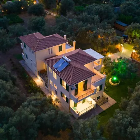 Sol Villa Frínion
